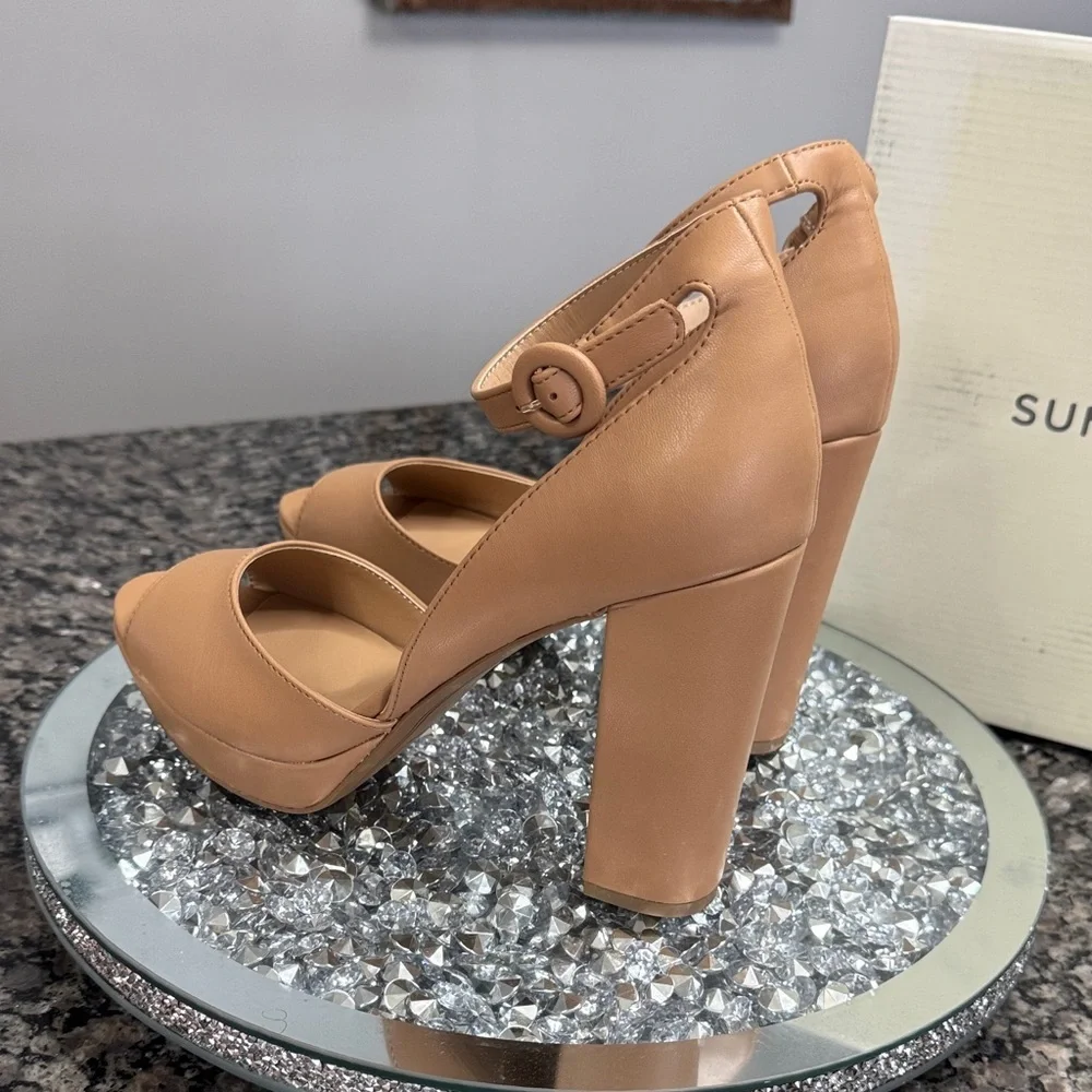 Sun + Stone Reeta nude Women's Beige Ankle Strap platform chunky Heels NEW 9.5